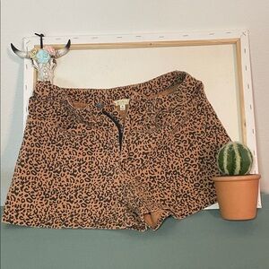Kori Leopard Print Jean Shorts - Tan & Black